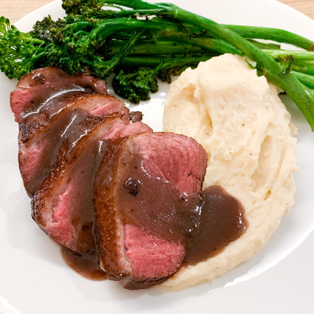 Pan seared duck breast with berry sauce – Reshipy