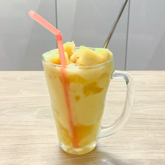 Pineapple Drink with Crushed Ice (菠蘿冰)